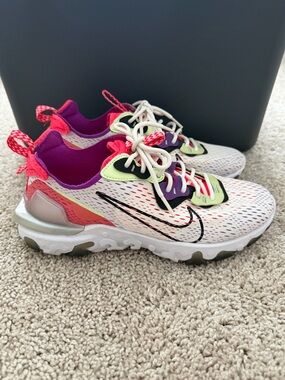 Nike React Vision Volt Orange CD4373-102 Mens 7.5 Womens 9 Sneakers